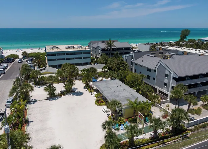 Tropical Breeze Beach Club Anna Maria